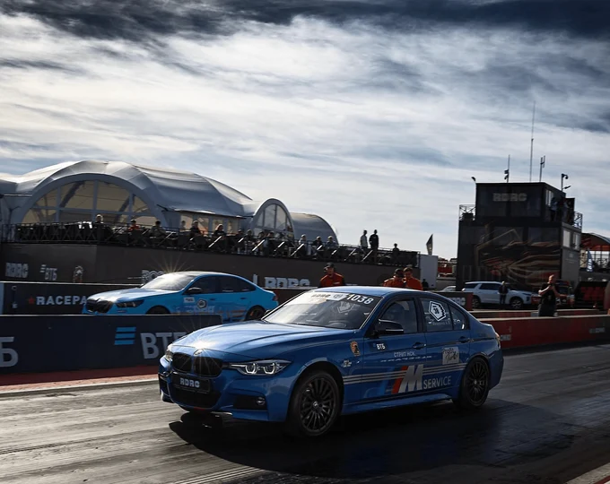 ДЕЛАЮ
BMW 
БЫСТРЕЕ !